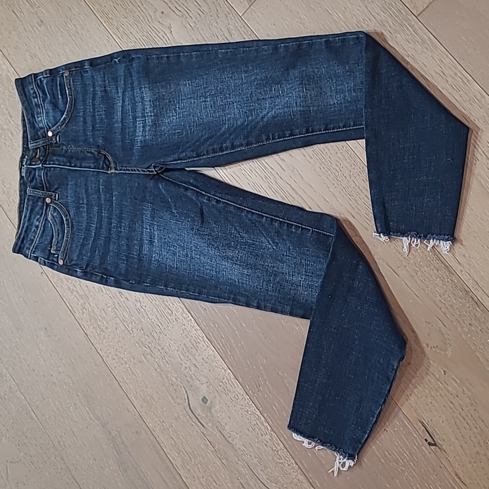 EUC Judy Blue Jeans Women's sz 3/26 Mid Rise Skinny Fit Raw Hem Ankle Denim Jean